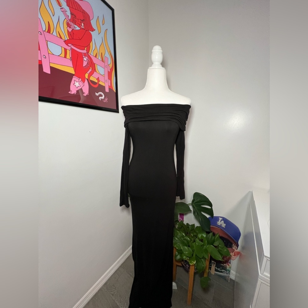 Black long sleeve off the shoulder stretch dress
